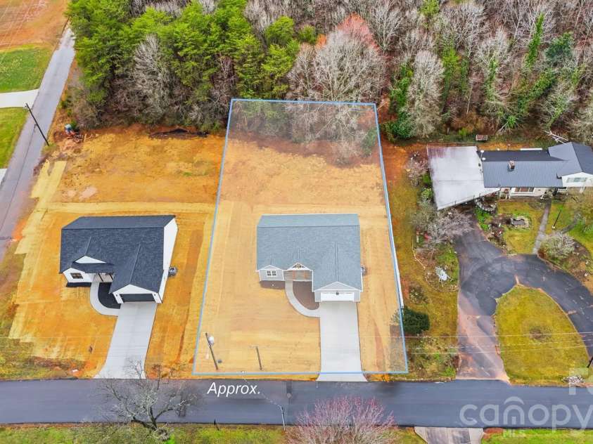 326 Pine Street, Maiden, NC 28650.  MLS# CAR4352170, YatesRealty ID 10436. 