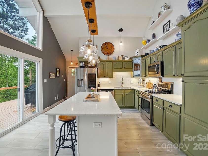 1095 Palmyra Drive, Tega Cay, SC 29708.  MLS# CAR4239770, YatesRealty ID 10437. 