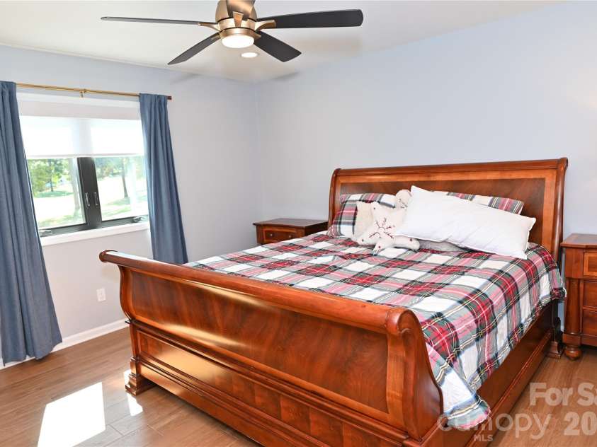 3761 Rock Bridge Drive, Conover, NC 28613.  MLS# CAR4346572, YatesRealty ID 10437. Upper guest room