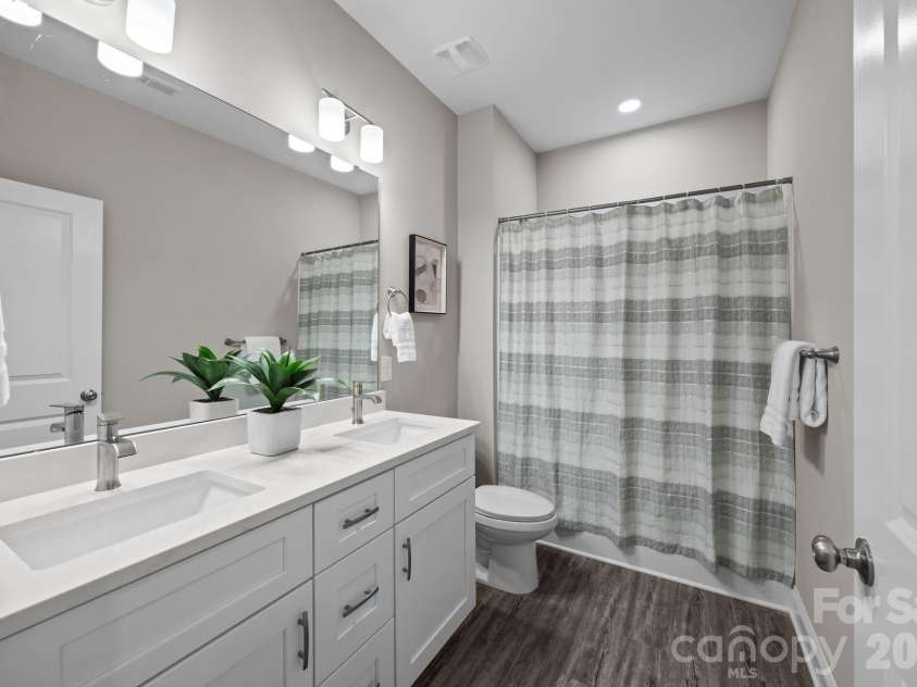 1813 Shuford Road, Lincolnton, NC 28092.  MLS# CAR4331707, YatesRealty ID 10438. FULL BATH