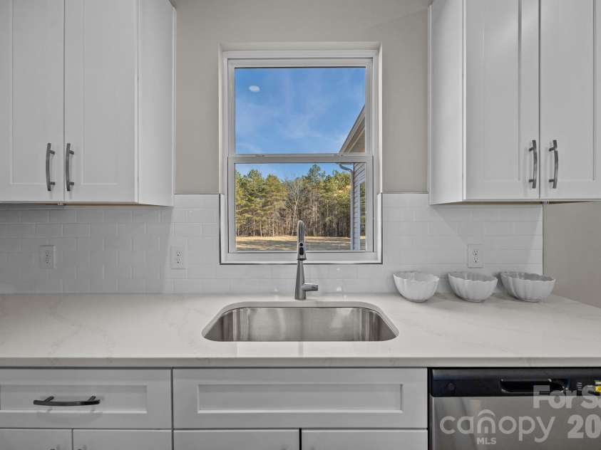 1813 Shuford Road, Lincolnton, NC 28092.  MLS# CAR4331707, YatesRealty ID 10438. KITCHEN