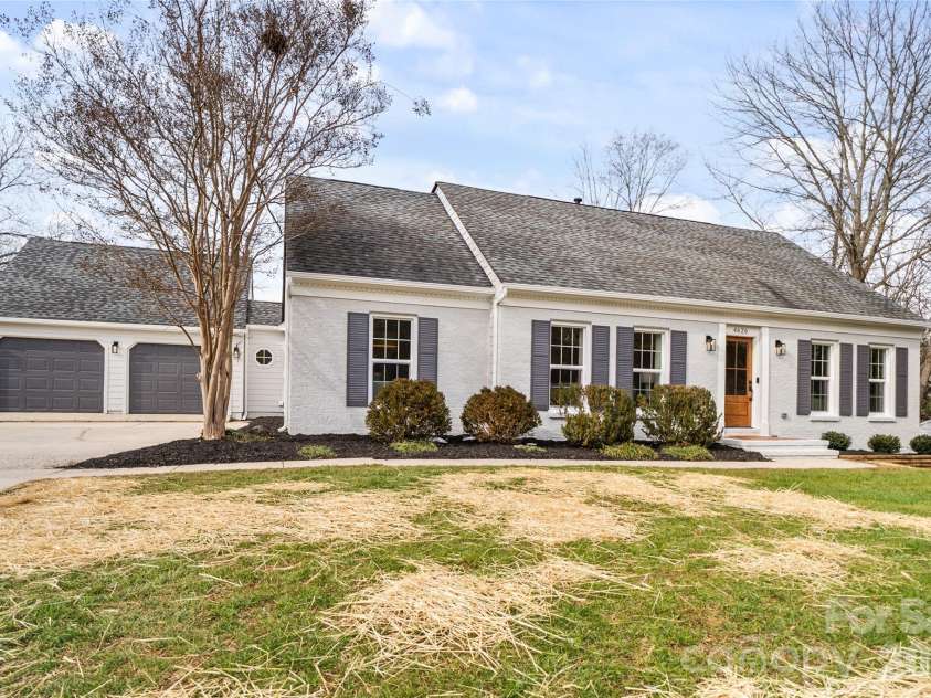 4626 Annerly Court, Charlotte, NC 28226.  MLS# CAR4341426, YatesRealty ID 10438. 
