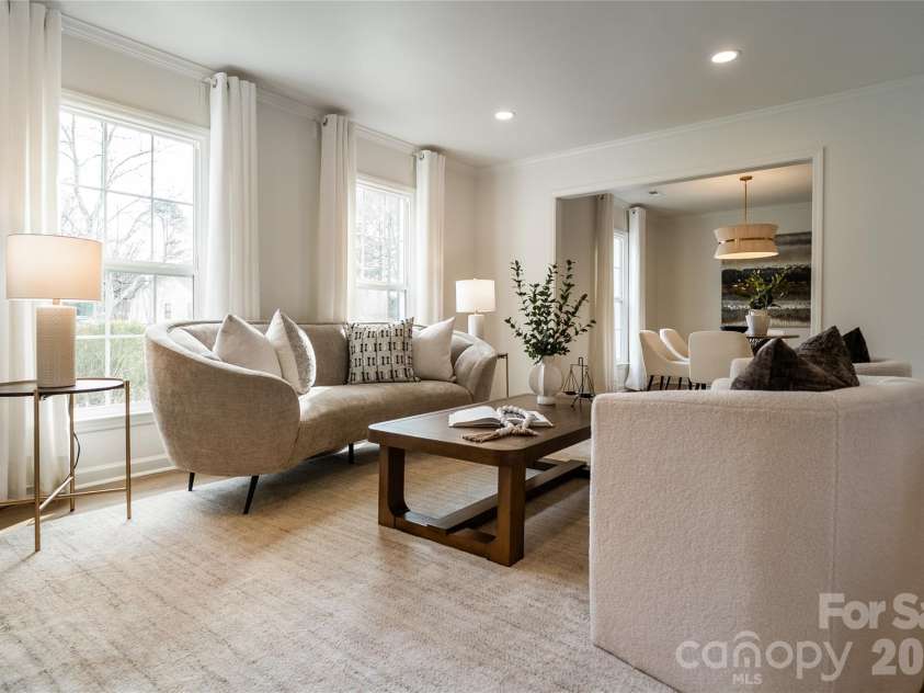 4626 Annerly Court, Charlotte, NC 28226.  MLS# CAR4341426, YatesRealty ID 10438. 