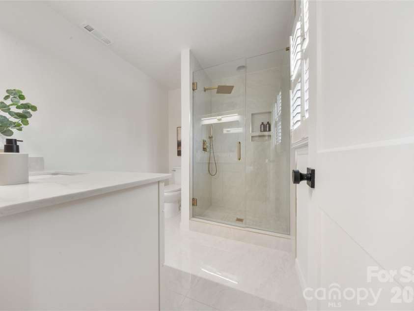 4626 Annerly Court, Charlotte, NC 28226.  MLS# CAR4341426, YatesRealty ID 10438. 