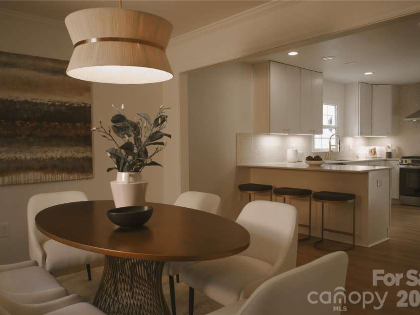 4626 Annerly Court, Charlotte, NC 28226.  MLS# CAR4341426, YatesRealty ID 10438. Dining Room 