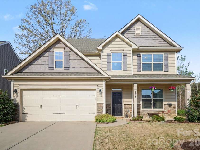 128 Lantern Acres Drive, Mooresville, NC 28115.  MLS# CAR4360318, YatesRealty ID 10439. 