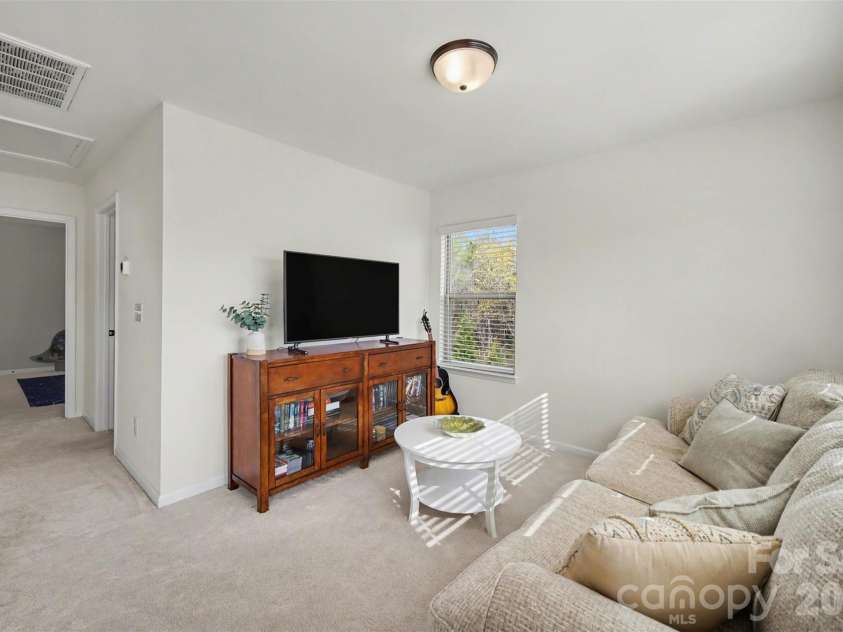 128 Lantern Acres Drive, Mooresville, NC 28115.  MLS# CAR4360318, YatesRealty ID 10439. 