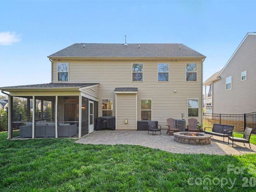 128 Lantern Acres Drive, Mooresville, NC 28115.  MLS# CAR4360318, YatesRealty ID 10439. 
