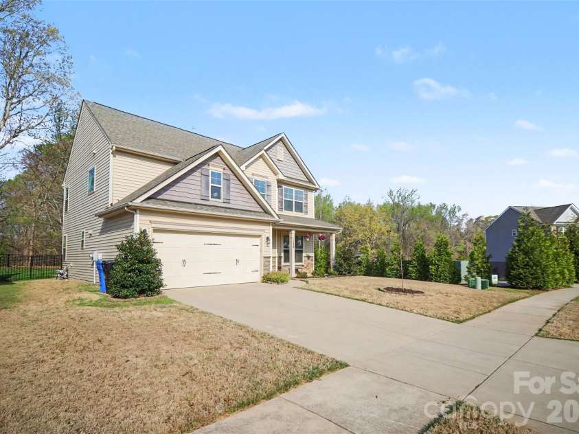 128 Lantern Acres Drive, Mooresville, NC 28115.  MLS# CAR4360318, YatesRealty ID 10439. 