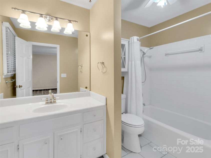 930 Scenic Circle, Waynesville, NC 28786.  MLS# CAR4314284, YatesRealty ID 1044. 