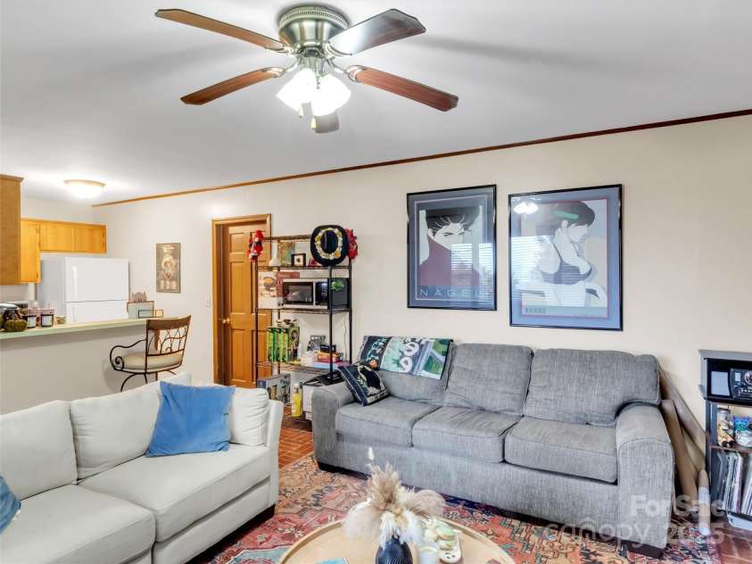 930 Scenic Circle, Waynesville, NC 28786.  MLS# CAR4314284, YatesRealty ID 1044. 