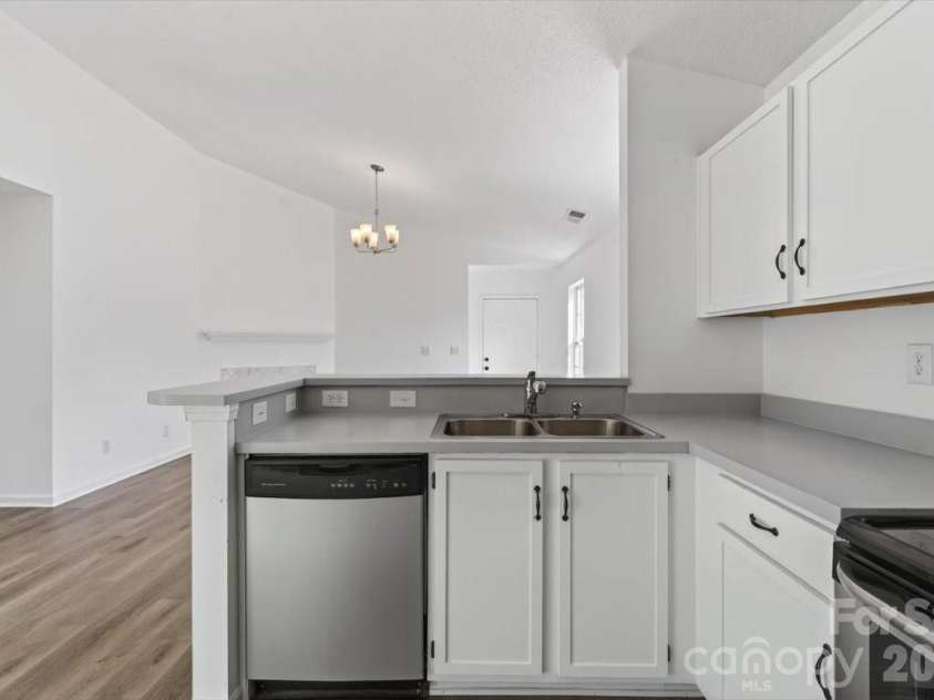 1129 Southern Chase Court, Concord, NC 28025.  MLS# CAR4366263, YatesRealty ID 10440. 