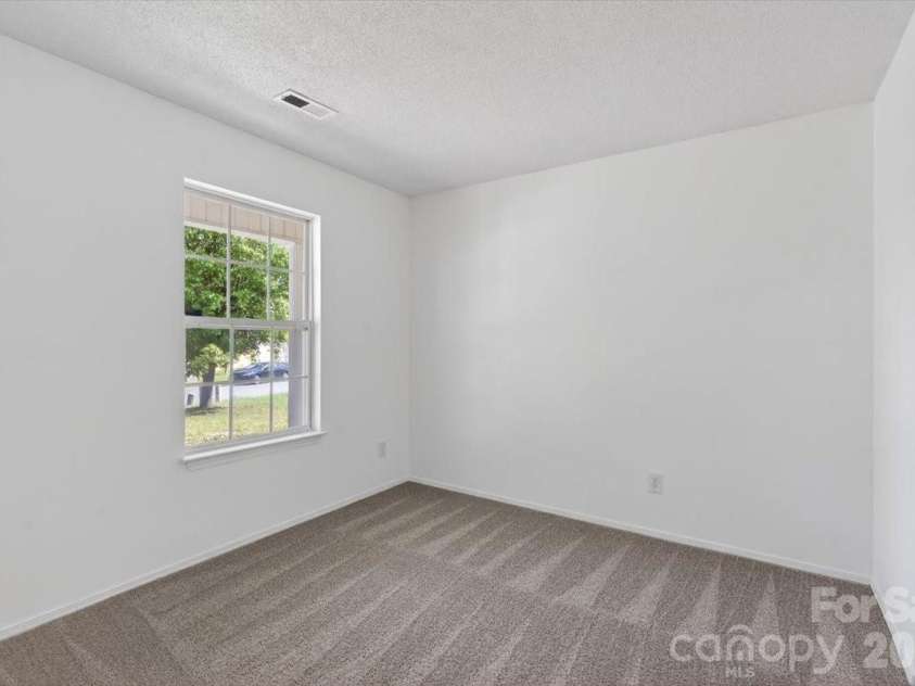 1129 Southern Chase Court, Concord, NC 28025.  MLS# CAR4366263, YatesRealty ID 10440. 