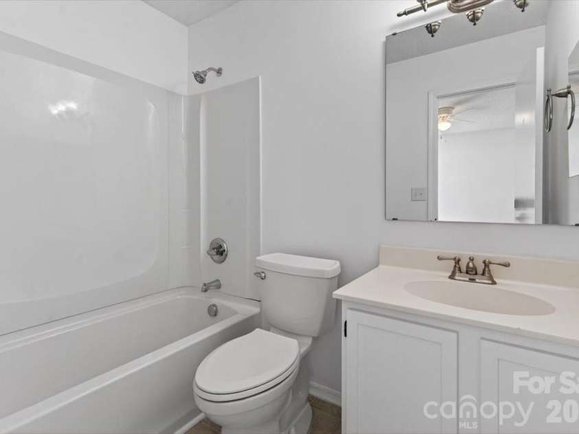 1129 Southern Chase Court, Concord, NC 28025.  MLS# CAR4366263, YatesRealty ID 10440. 