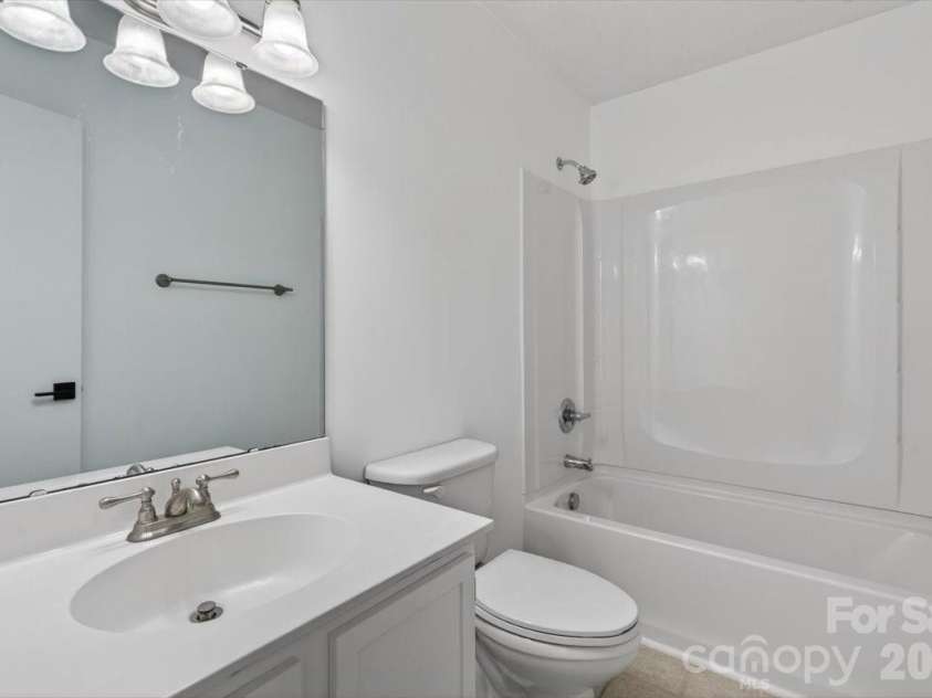 1129 Southern Chase Court, Concord, NC 28025.  MLS# CAR4366263, YatesRealty ID 10440. 