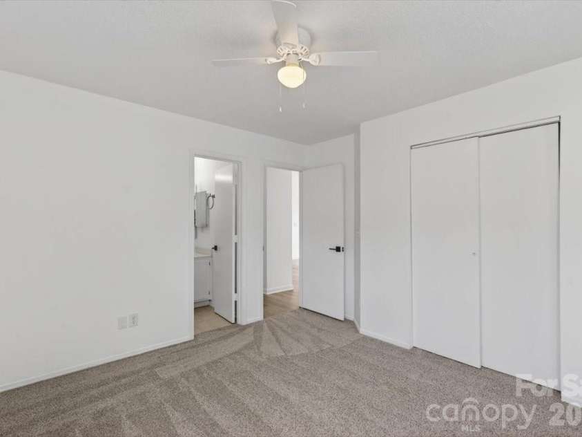 1129 Southern Chase Court, Concord, NC 28025.  MLS# CAR4366263, YatesRealty ID 10440. 