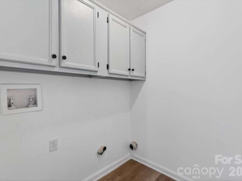1129 Southern Chase Court, Concord, NC 28025.  MLS# CAR4366263, YatesRealty ID 10440. 