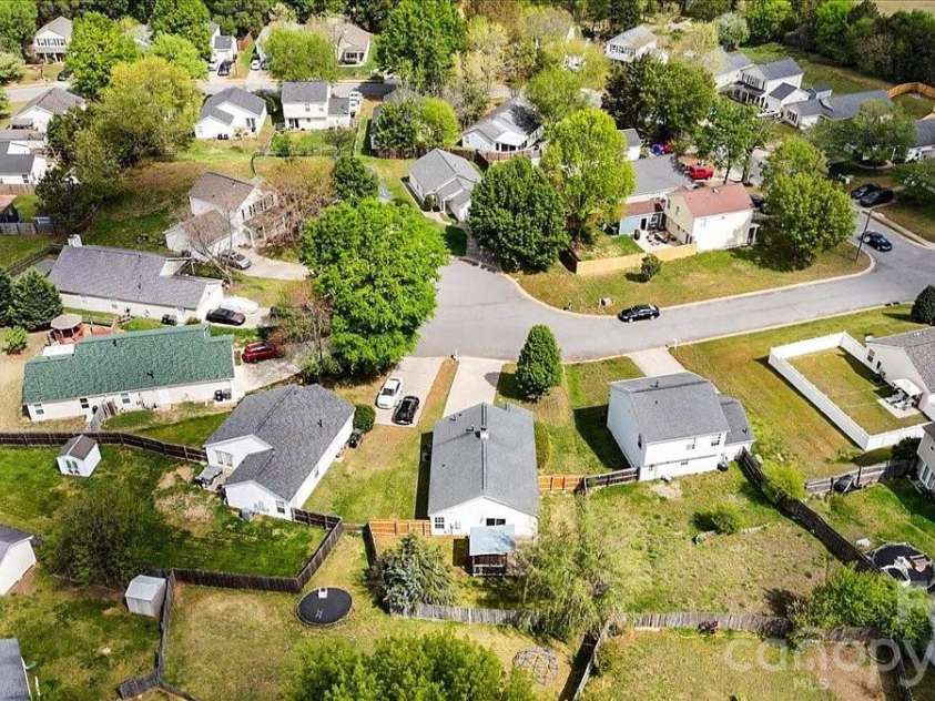1129 Southern Chase Court, Concord, NC 28025.  MLS# CAR4366263, YatesRealty ID 10440. 
