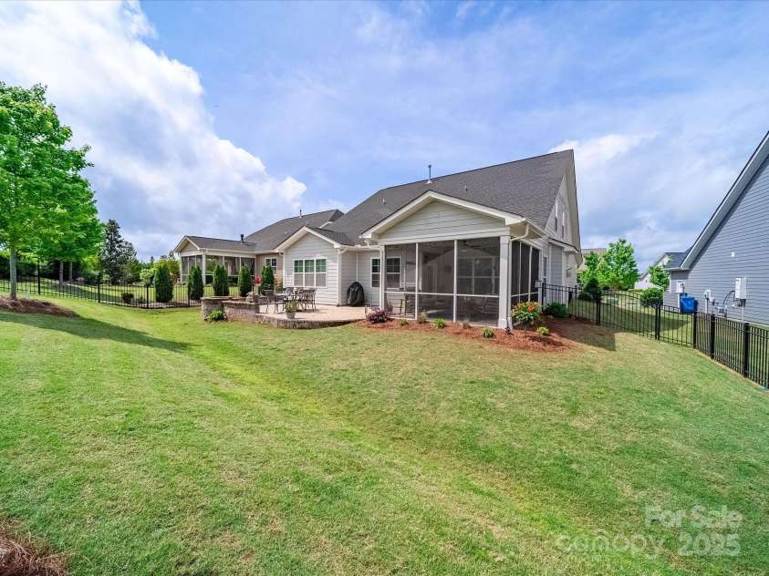 1149 Mayapple Way, Belmont, NC 28012.  MLS# CAR4251776, YatesRealty ID 10442. 