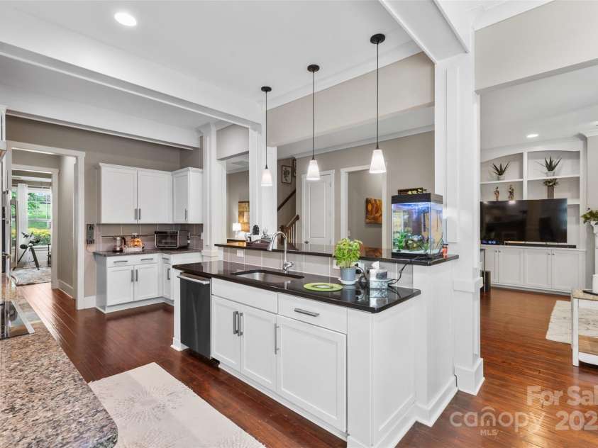 1320 Huntcliff Drive, Waxhaw, NC 28173.  MLS# CAR4243019, YatesRealty ID 10443. 