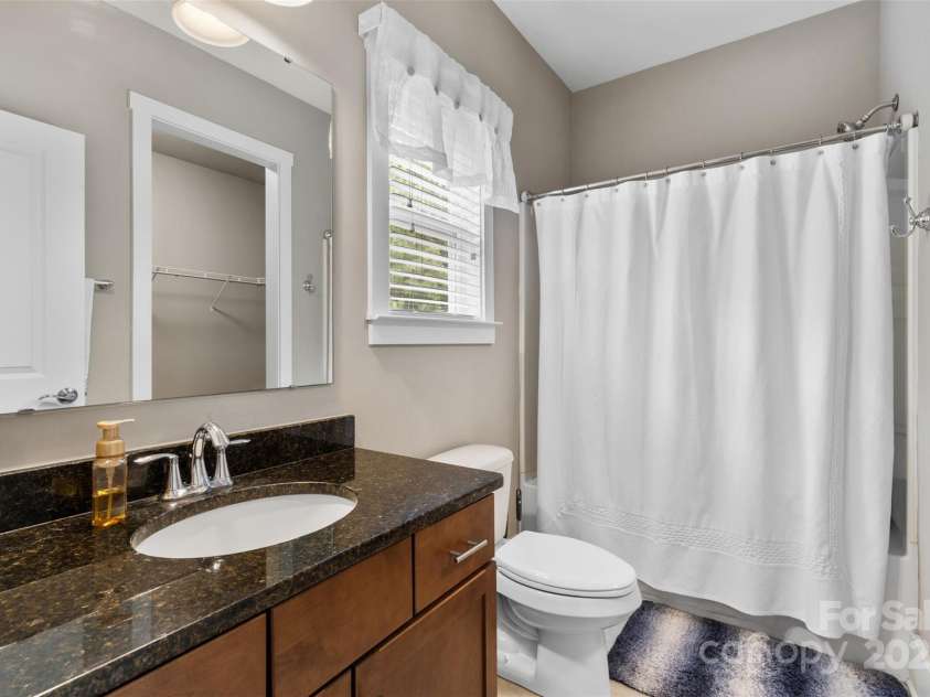 1320 Huntcliff Drive, Waxhaw, NC 28173.  MLS# CAR4243019, YatesRealty ID 10443. 