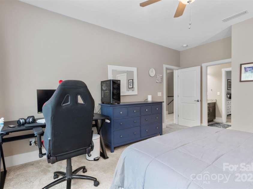 1320 Huntcliff Drive, Waxhaw, NC 28173.  MLS# CAR4243019, YatesRealty ID 10443. 