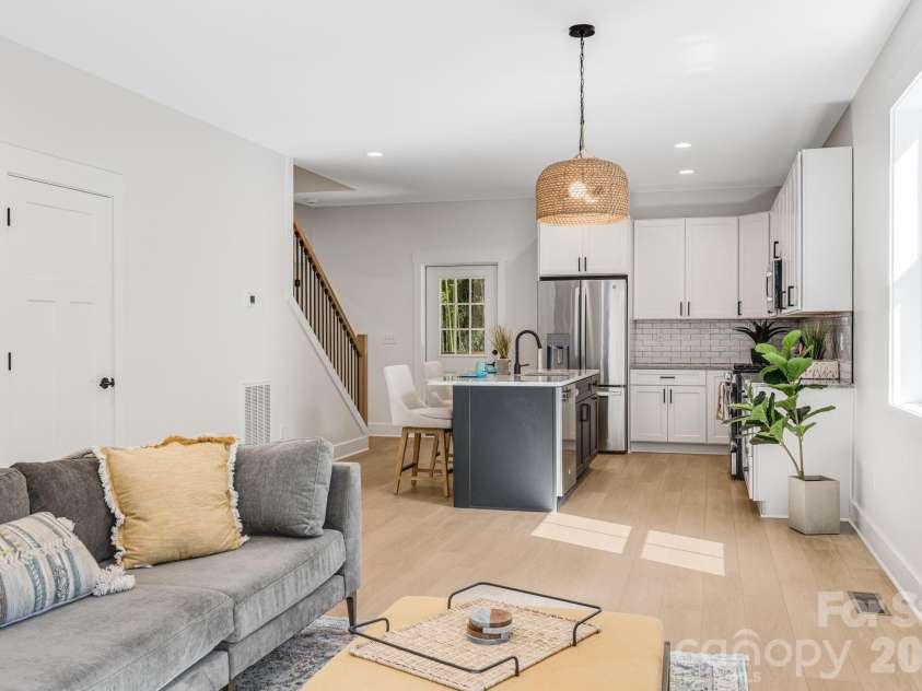133 Appalachian Way, Asheville, NC 28806.  MLS# CAR4325107, YatesRealty ID 10443. 