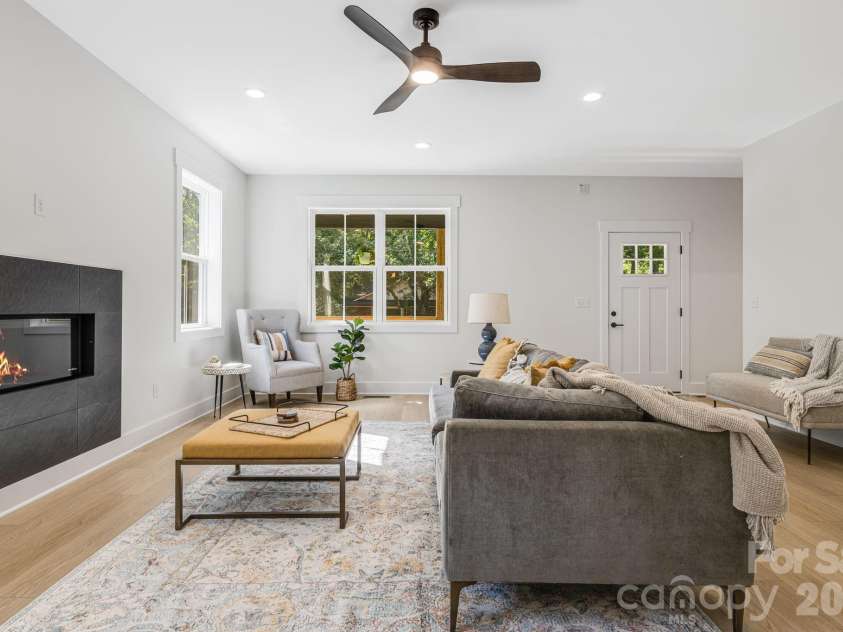 133 Appalachian Way, Asheville, NC 28806.  MLS# CAR4325107, YatesRealty ID 10443. 