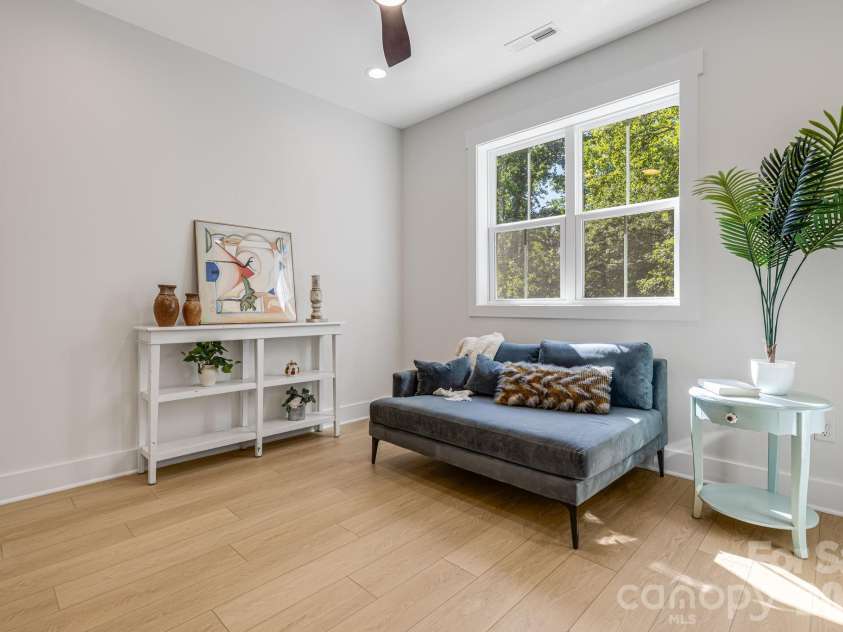 133 Appalachian Way, Asheville, NC 28806.  MLS# CAR4325107, YatesRealty ID 10443. 