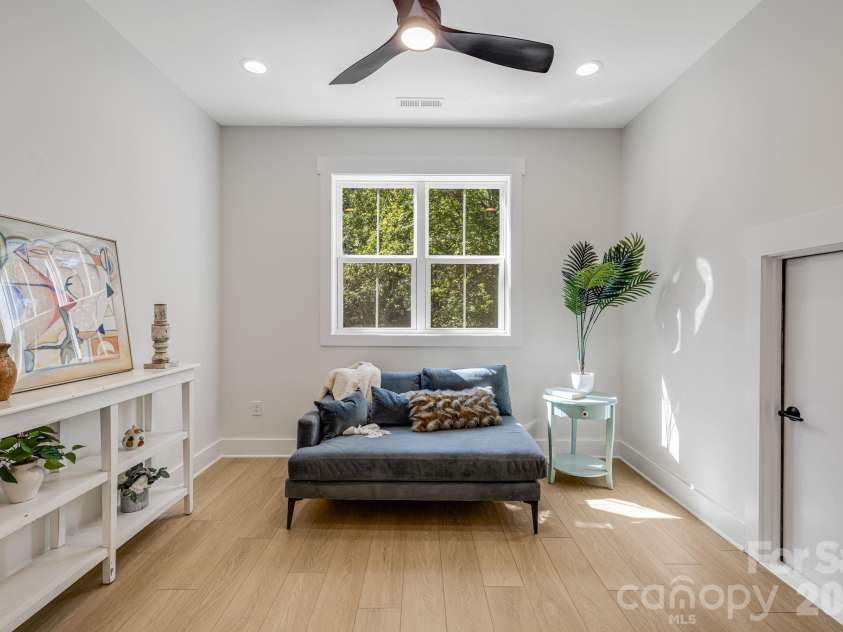 133 Appalachian Way, Asheville, NC 28806.  MLS# CAR4325107, YatesRealty ID 10443. 