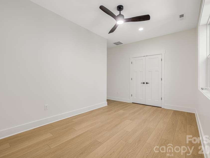 133 Appalachian Way, Asheville, NC 28806.  MLS# CAR4325107, YatesRealty ID 10443. 