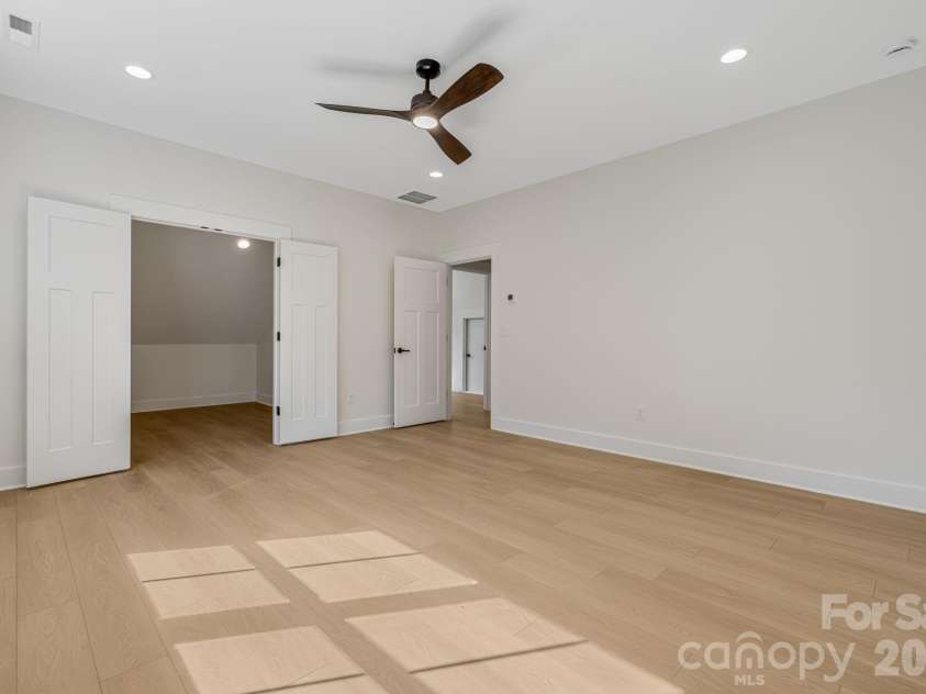 133 Appalachian Way, Asheville, NC 28806.  MLS# CAR4325107, YatesRealty ID 10443. 