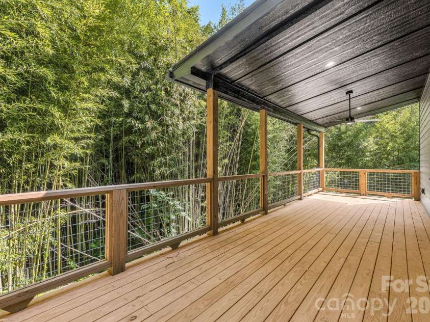 133 Appalachian Way, Asheville, NC 28806.  MLS# CAR4325107, YatesRealty ID 10443. 