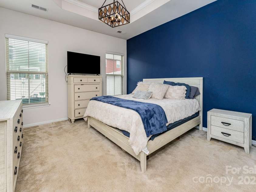 11062 Discovery Drive, Concord, NC 28027.  MLS# CAR4249745, YatesRealty ID 10447. Primary room on main