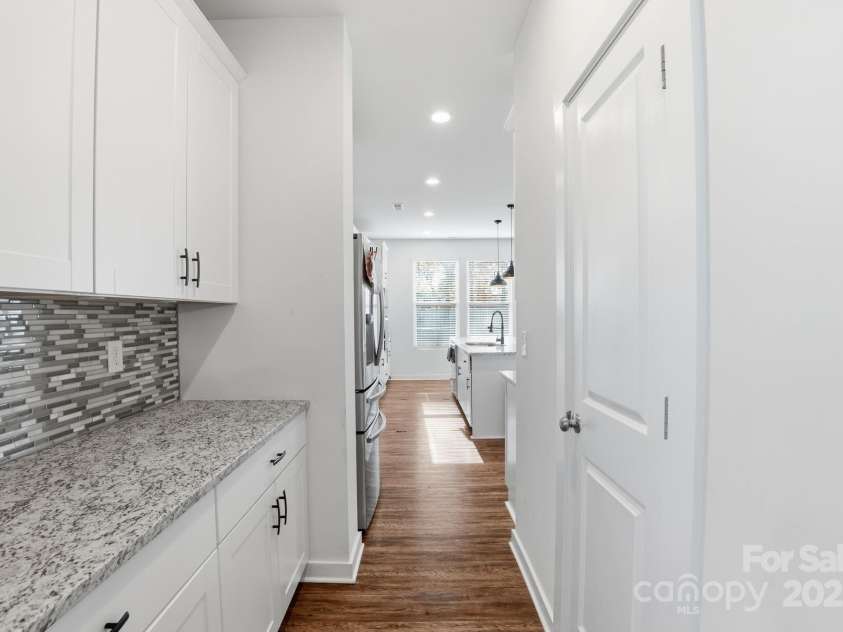 8220 Hudson Forest Drive, Charlotte, NC 28269.  MLS# CAR4325199, YatesRealty ID 10447. 