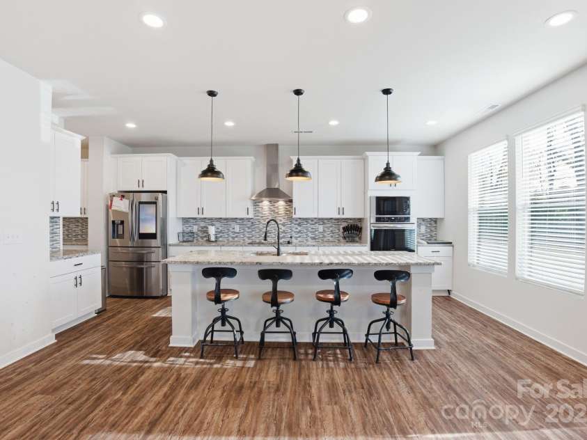 8220 Hudson Forest Drive, Charlotte, NC 28269.  MLS# CAR4325199, YatesRealty ID 10447. 