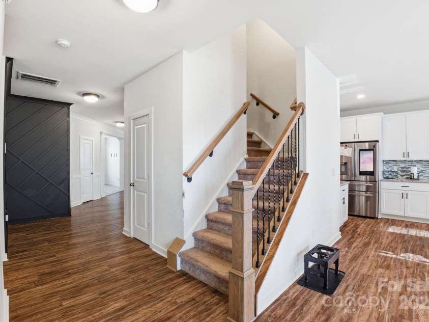 8220 Hudson Forest Drive, Charlotte, NC 28269.  MLS# CAR4325199, YatesRealty ID 10447. 