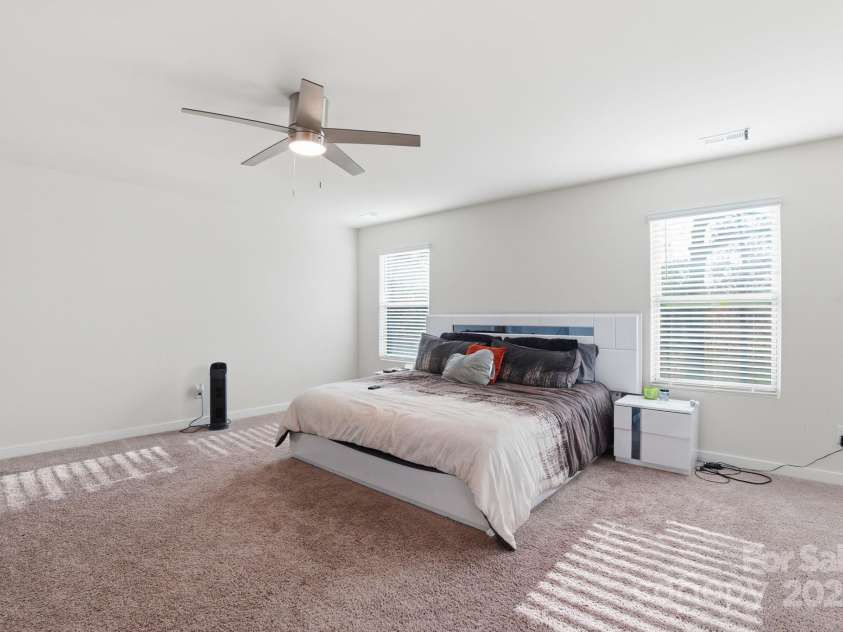 8220 Hudson Forest Drive, Charlotte, NC 28269.  MLS# CAR4325199, YatesRealty ID 10447. 