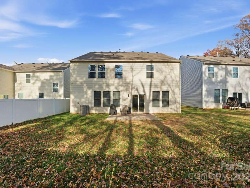 8220 Hudson Forest Drive, Charlotte, NC 28269.  MLS# CAR4325199, YatesRealty ID 10447. 