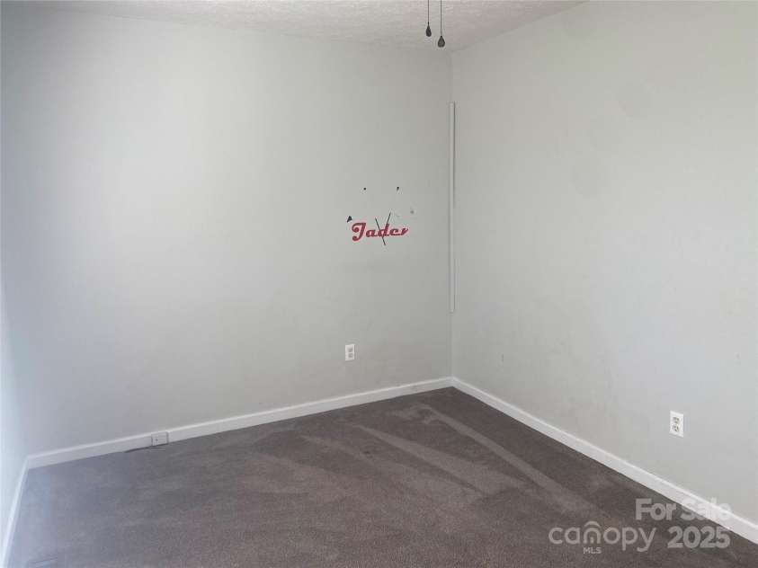9450 Paul Payne Store Road, Stony Point, NC 28678.  MLS# CAR4232661, YatesRealty ID 10448. 