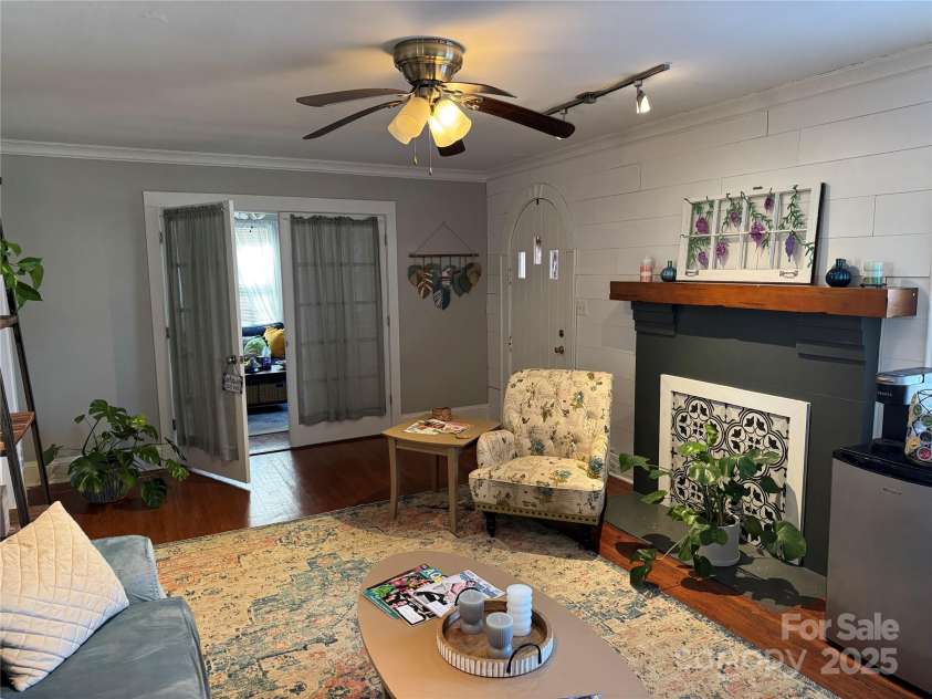 2220 The Plaza, Charlotte, NC 28205.  MLS# CAR4220947, YatesRealty ID 1045. 