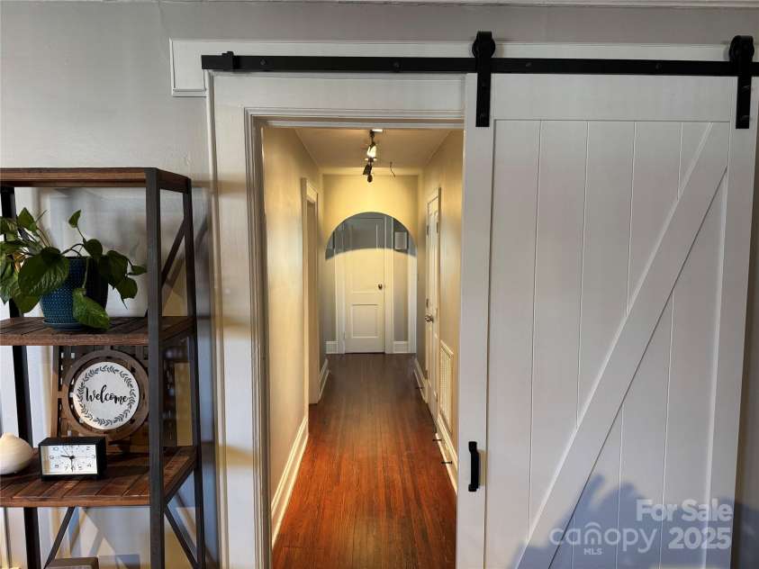 2220 The Plaza, Charlotte, NC 28205.  MLS# CAR4220947, YatesRealty ID 1045. 