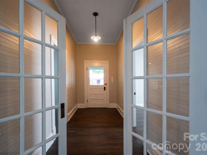 420 Bank Street, Salisbury, NC 28144.  MLS# CAR4400802, YatesRealty ID 1045. 