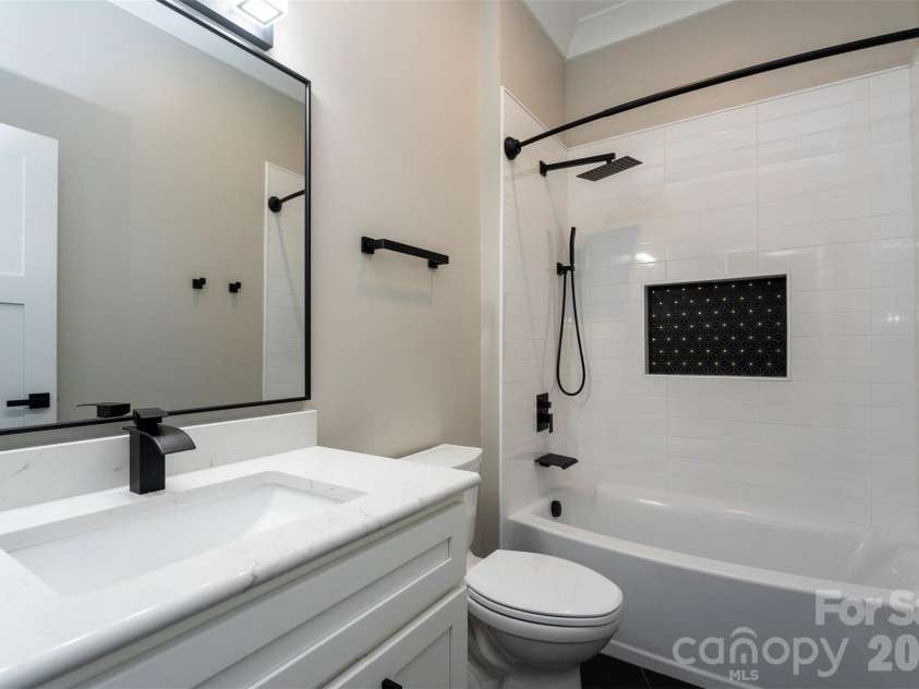 420 Bank Street, Salisbury, NC 28144.  MLS# CAR4400802, YatesRealty ID 1045. 