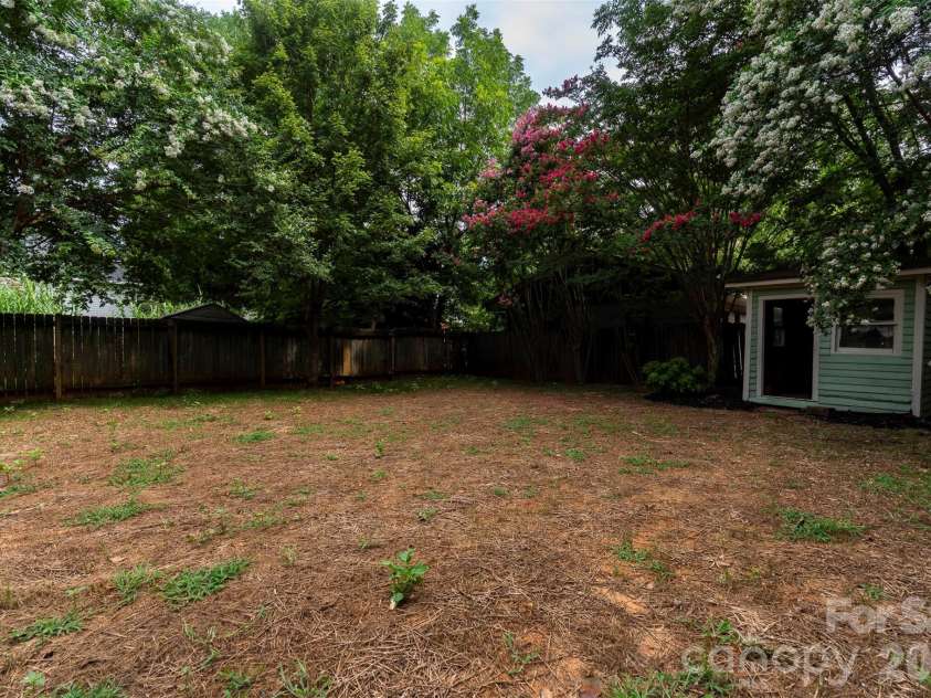 420 Bank Street, Salisbury, NC 28144.  MLS# CAR4400802, YatesRealty ID 1045. 