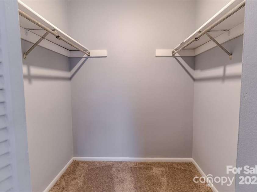 4814 Spring Lake Drive, Charlotte, NC 28212.  MLS# CAR4314359, YatesRealty ID 1045. 