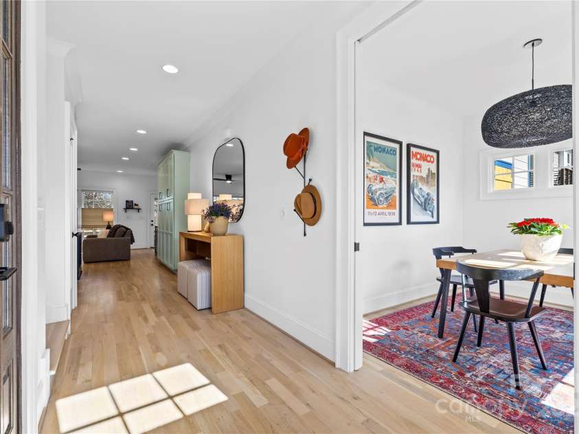 210 Walford Drive, Charlotte, NC 28208.  MLS# CAR4244793, YatesRealty ID 10450. 
