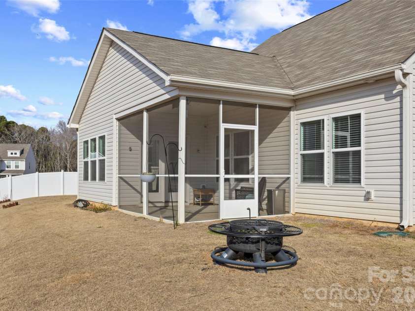 2502 Waverly Drive, Monroe, NC 28112.  MLS# CAR4382213, YatesRealty ID 10450. 