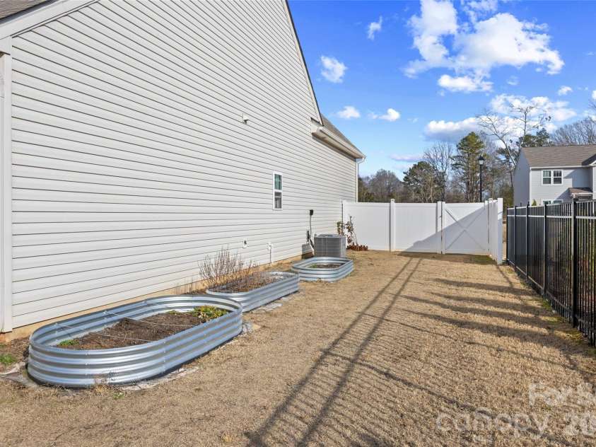 2502 Waverly Drive, Monroe, NC 28112.  MLS# CAR4382213, YatesRealty ID 10450. 