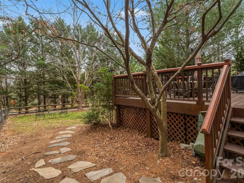 1726 Waterford Way, Morganton, NC 28655.  MLS# CAR4335451, YatesRealty ID 10451. 